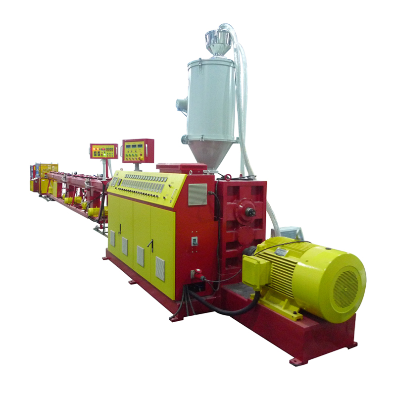 PPR high speed pipe production line.jpg PPR高速管生产线.jpg