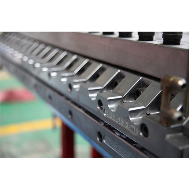 PVC发泡板生产机