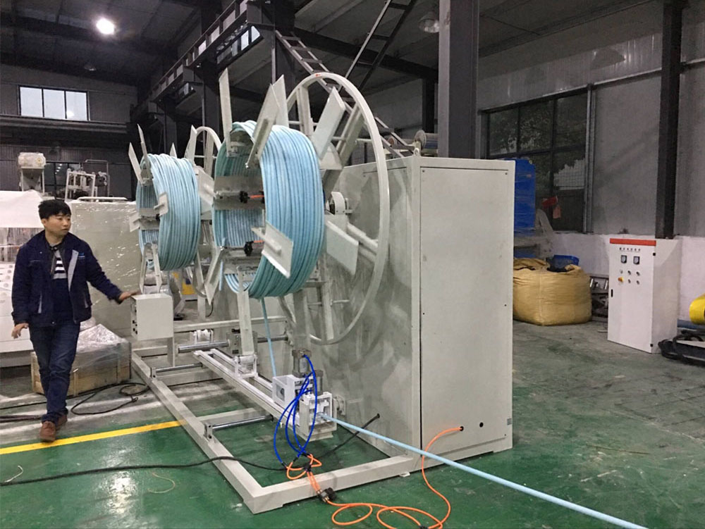 塑料管卷取机
